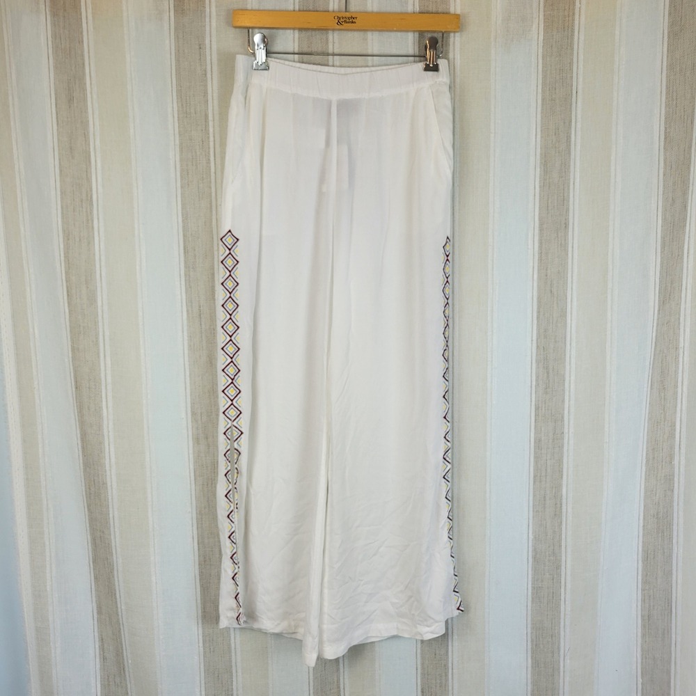 NEW Avani Del Amour Pull On Flowy‎ Pants White Size Small Embroidered